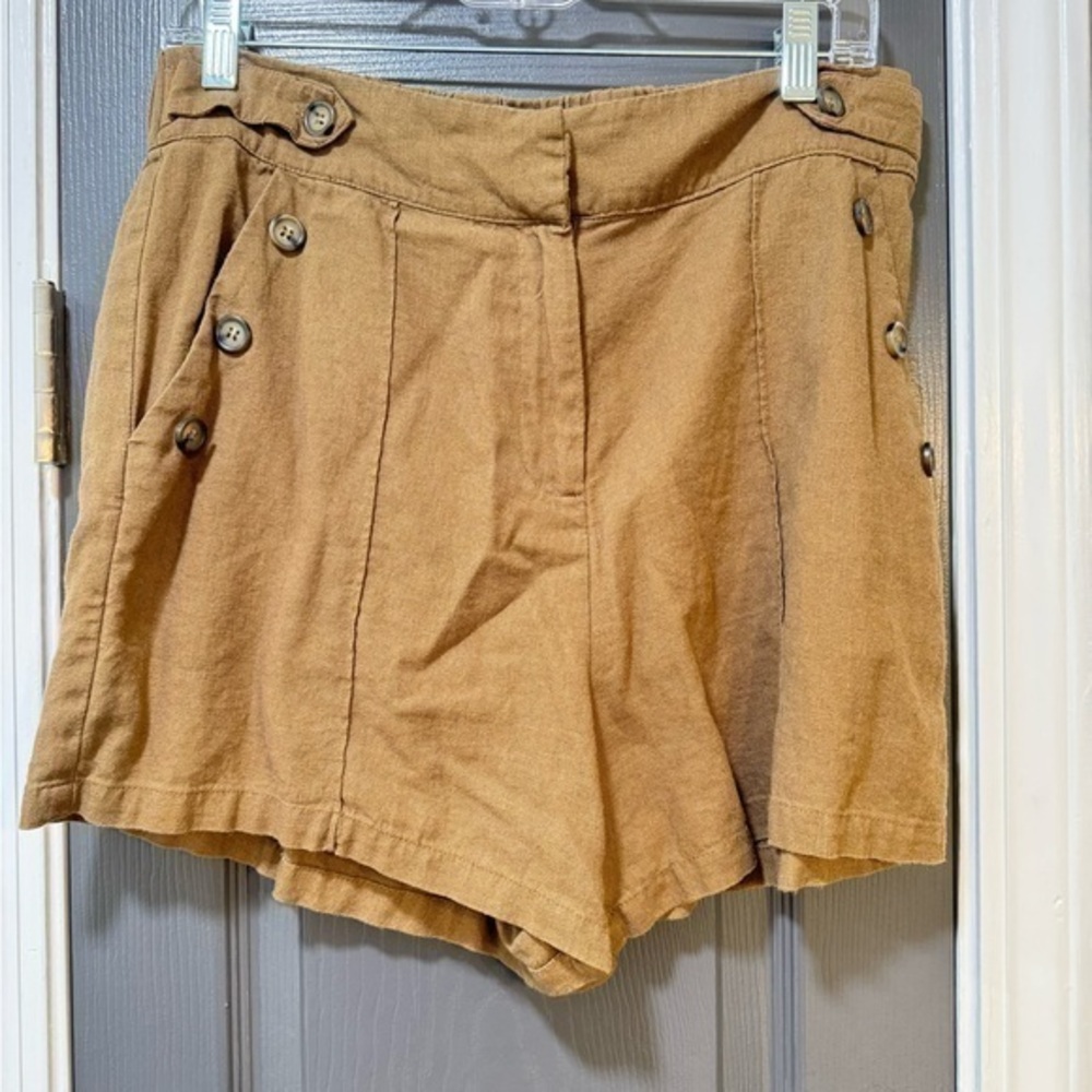 Tahari shorts sz M women's stretch